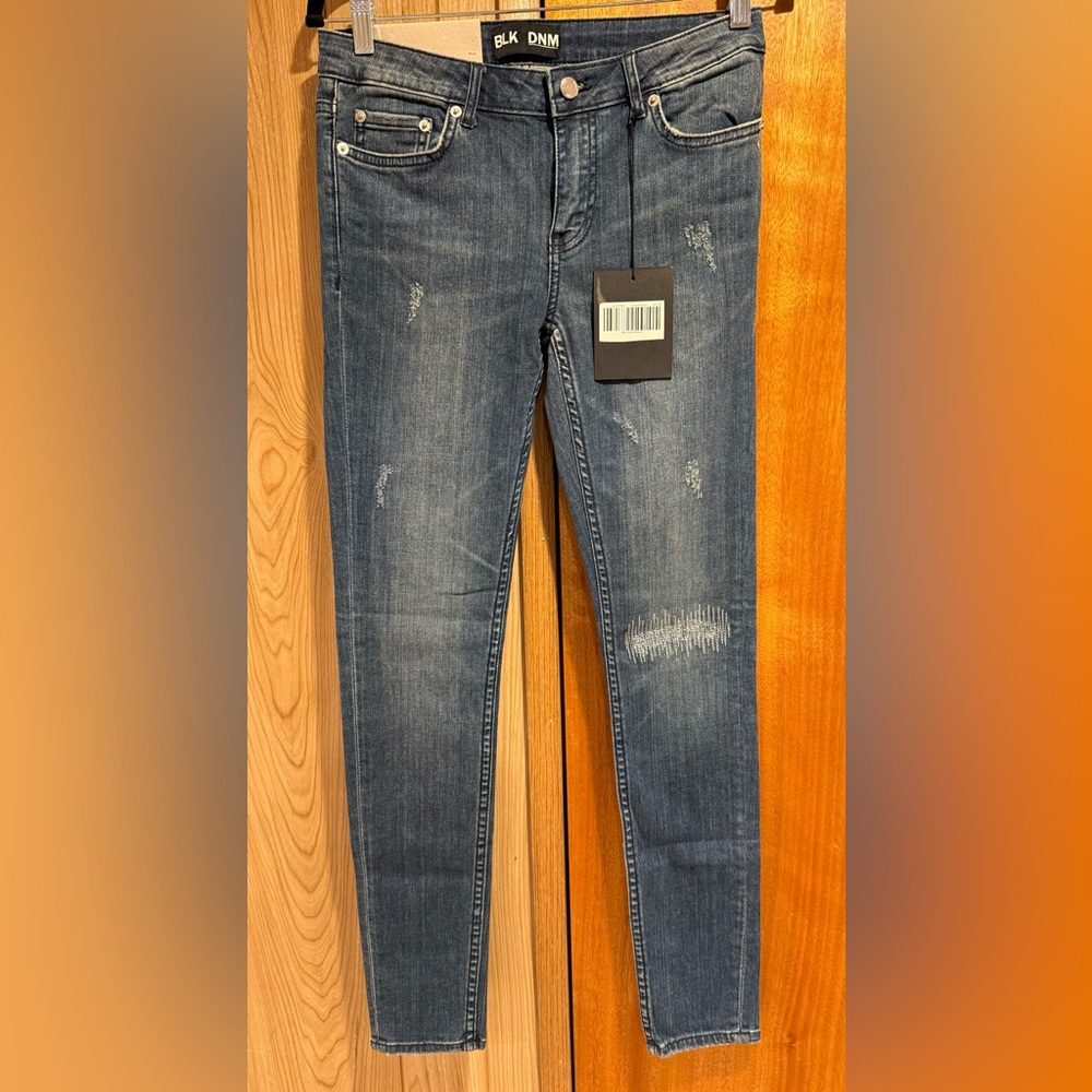 BLK DNM Jeans 26 Distressed Skinny Jeans